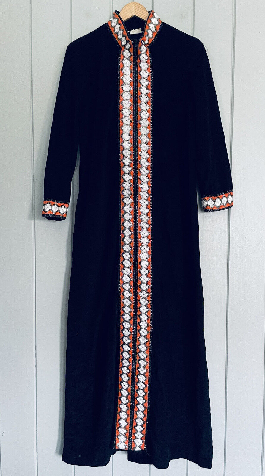 Vtg 60s Dela-Ann Creation Lounge Wear Caftan Robe 12 Black Orange Velour Zip