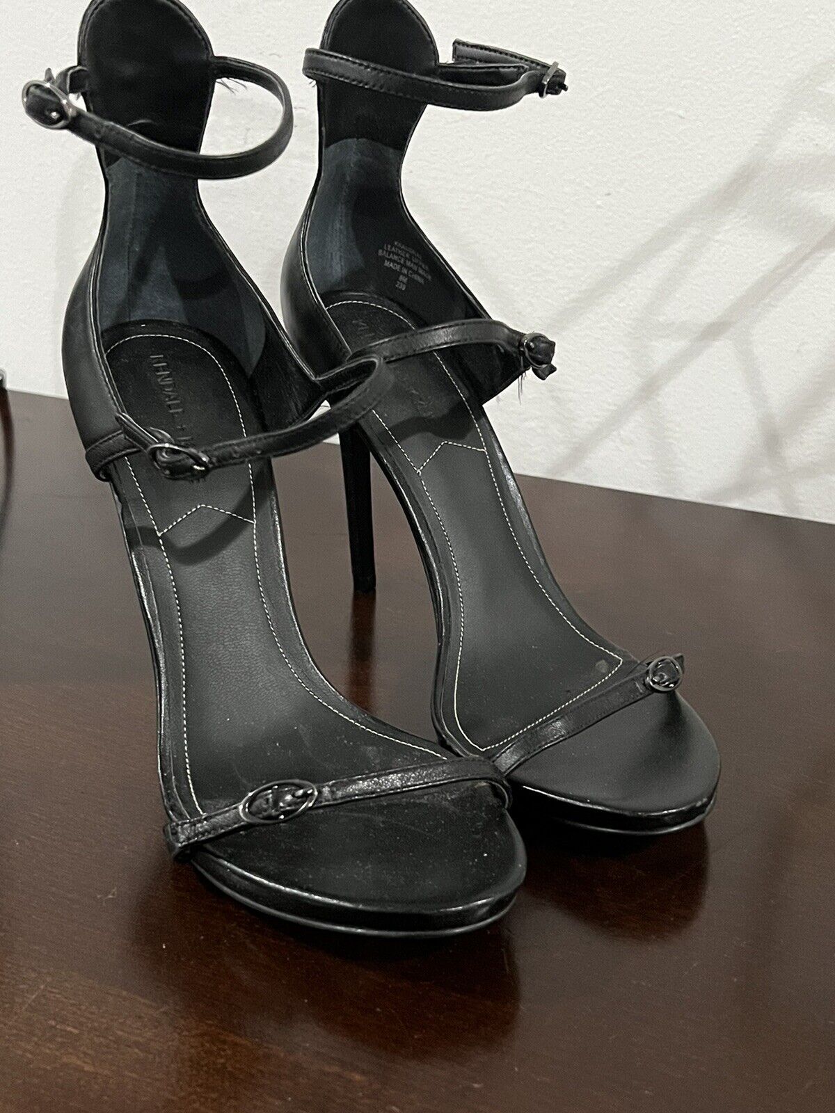 Kendall and Kylie Audra Black Leather Heels 8 New sold out