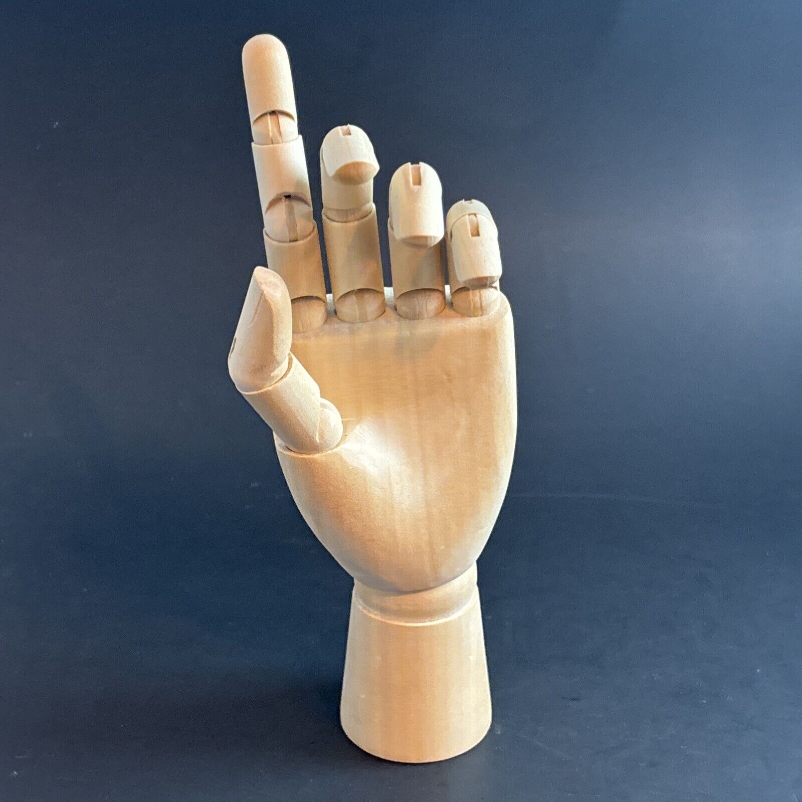 Wooden Hand Model Sketching Drawing Jointed Movable Fingers Man poseable