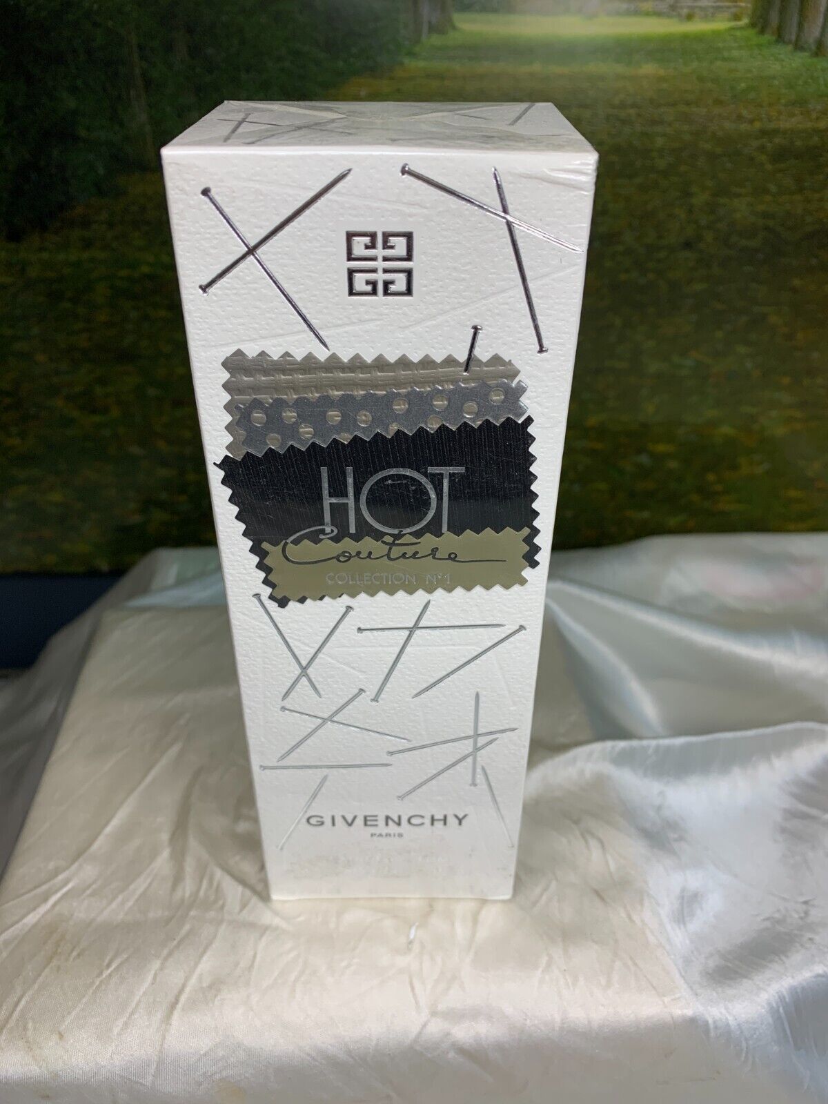 GIVENCHY HOT COUTURE EDP SEALED 100ML SPRAY