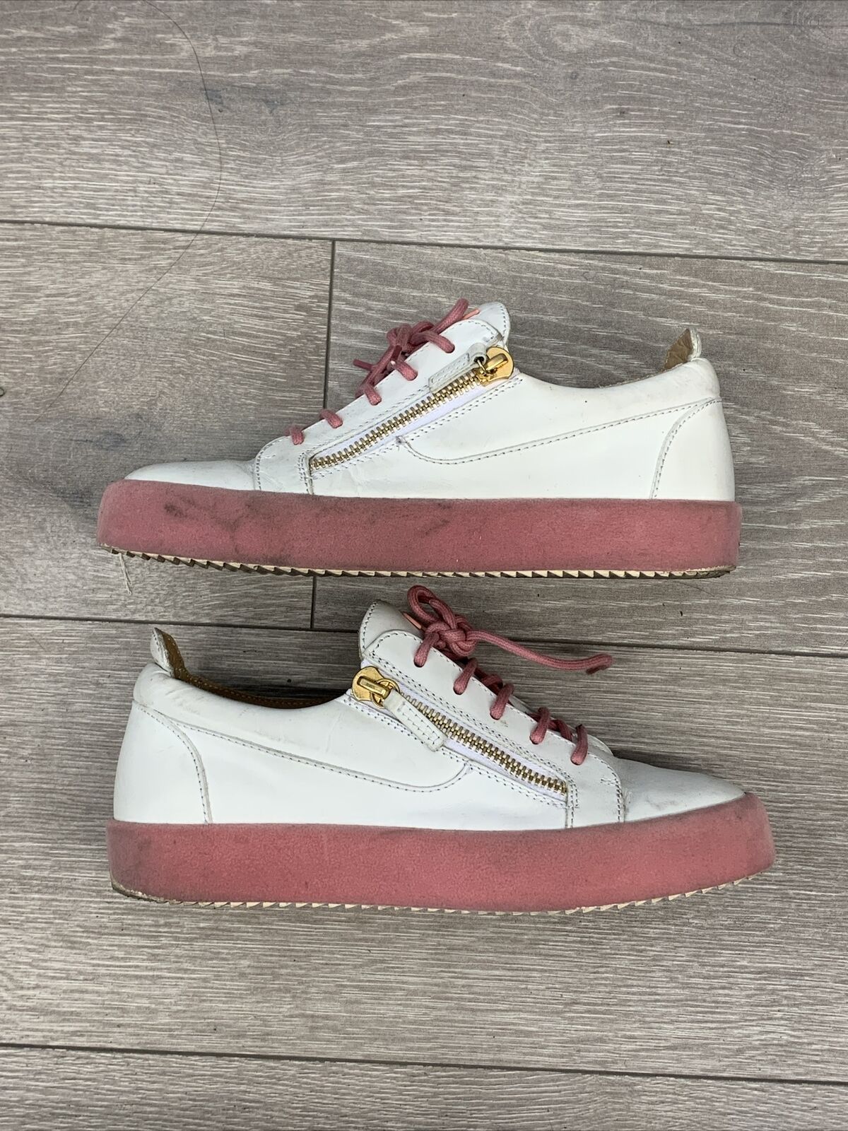 Giuseppe Zanotti White Leather Sneakers w/ Pink Suede Trim sz 39.5