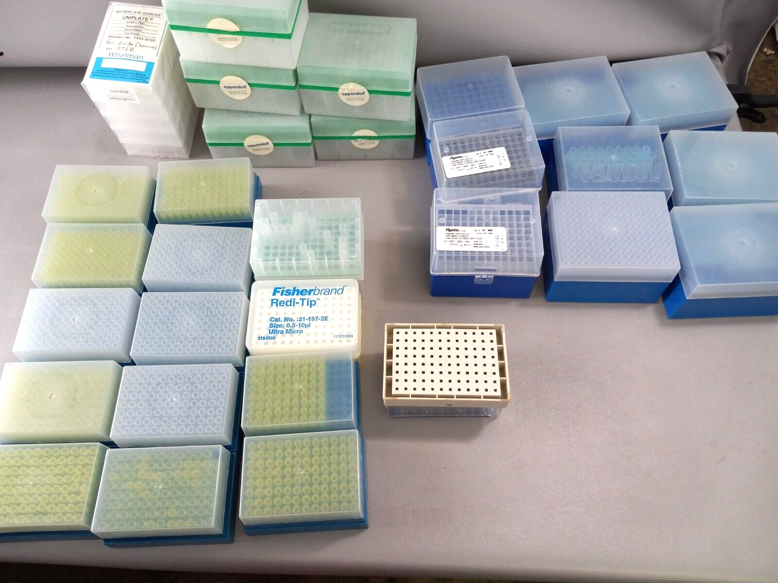 L👀K Lot 34 Plastic Well Microplate Cases - Uniplate Ranin Eppendorf
