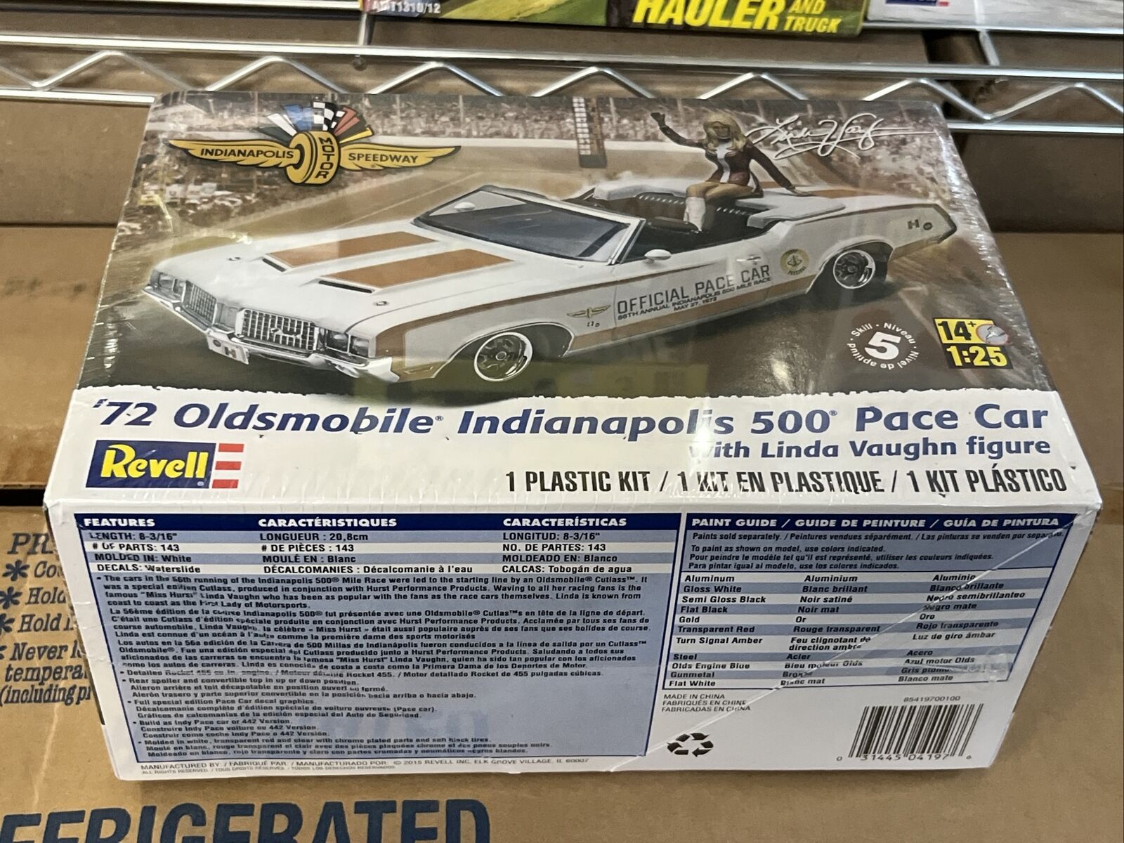 REVELL 1972 OLDSMOBILE INDY 500 PACE CAR W/ LINDA FIGURE SEALED CIRCA 2015 VMCP
