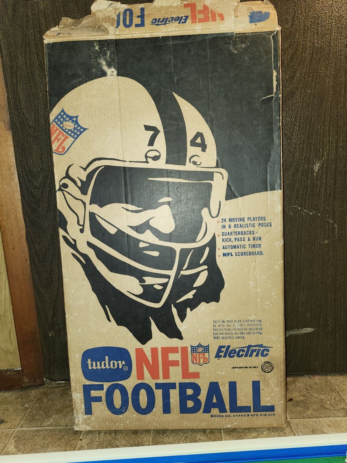 Vintage 1960s Tudor NFL Electric Football game #613 With Original Box & Pieces