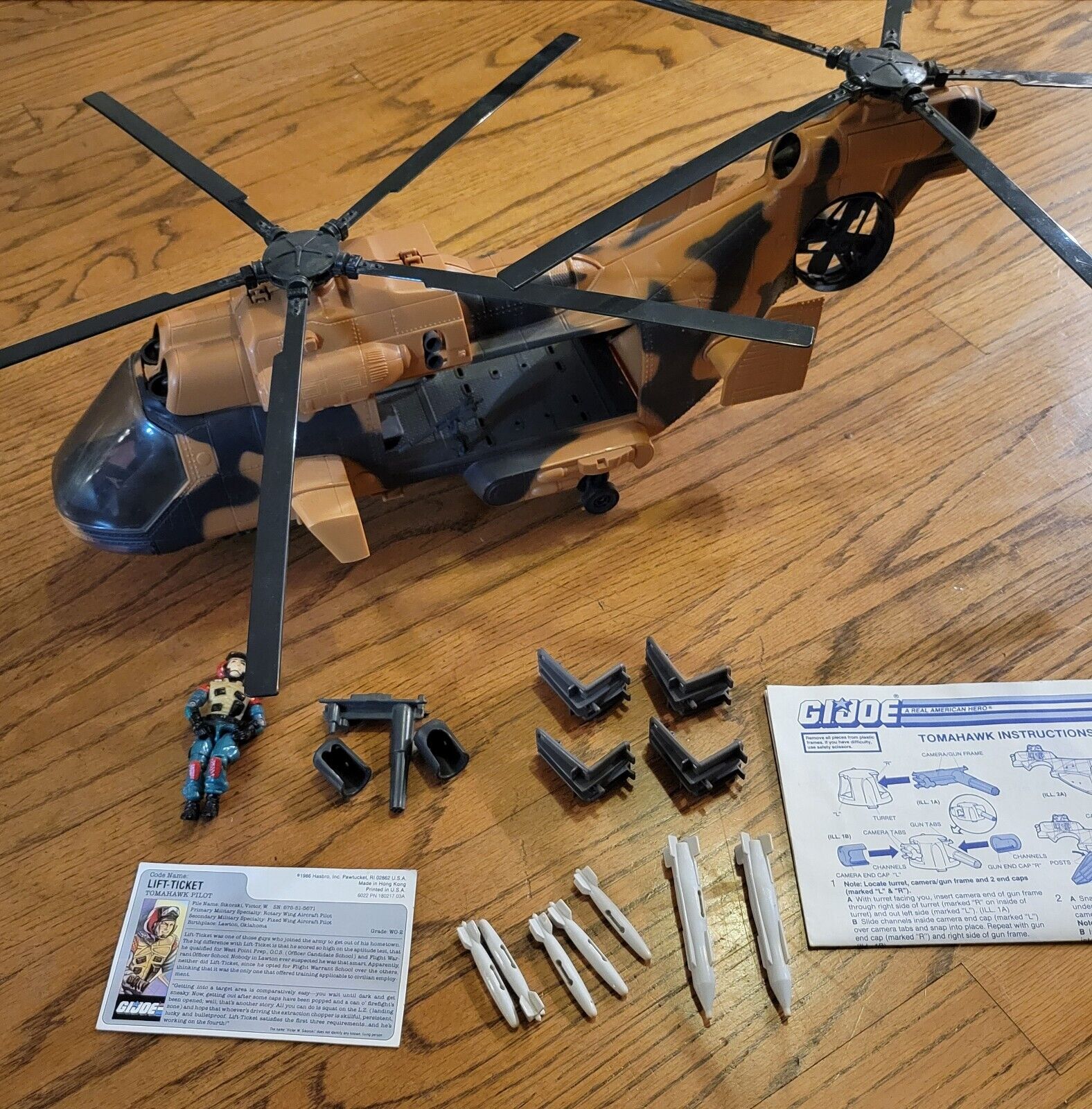 G.I. Joe TOMAHAWK Helicopter 1986 Complete with Lift Ticket and Unused Decals