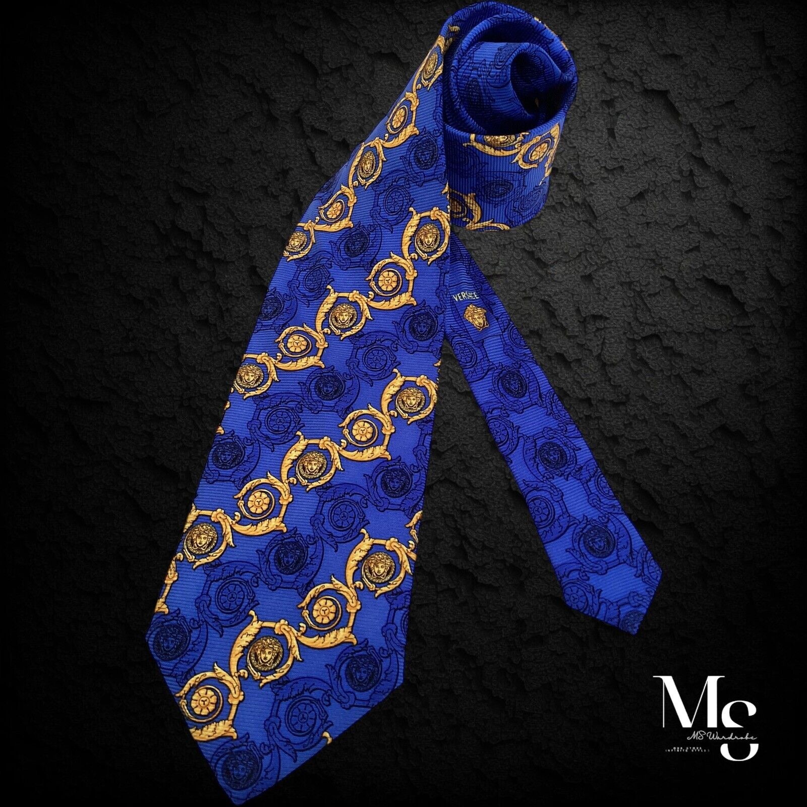 GIANNI VERSACE Blue Baroque Monogrammed Medusa Italy Silk Tie W: 3.75\