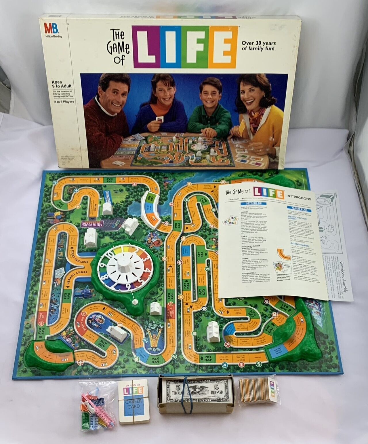 1991 Game of Life by Milton Bradley Complete in Very Good Condition 