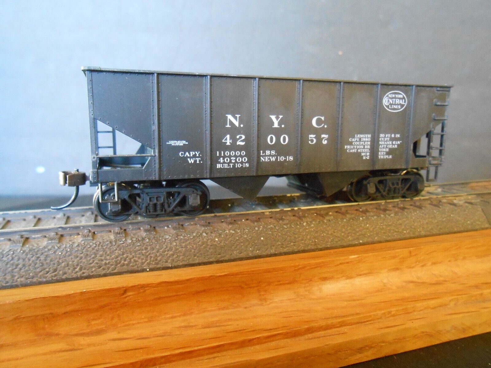 HO Scale Accurail NYC 55-ton USRA Hopper 420057 New York Central Lines