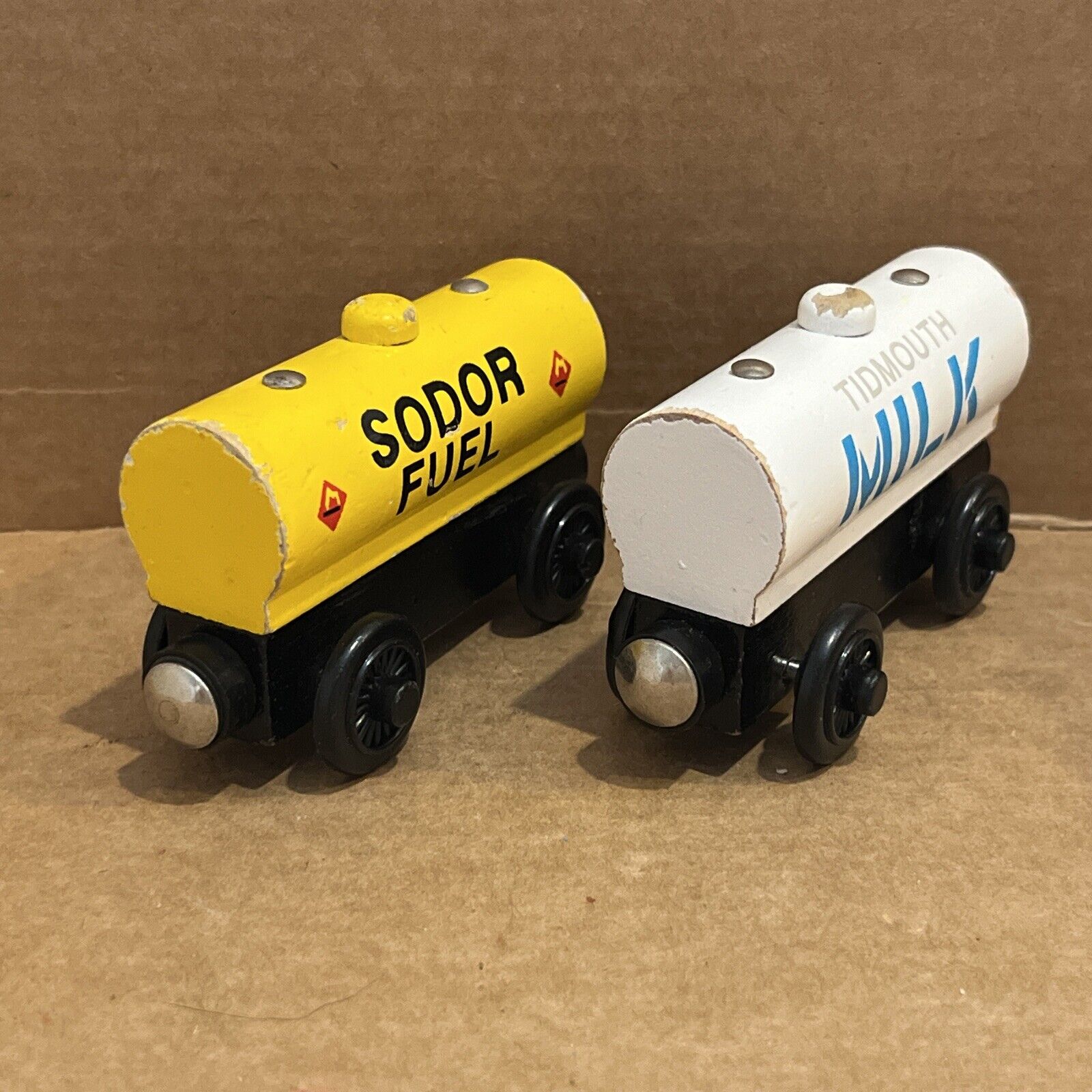1998 Sodor Fuel 1999 Sodor Milk Tankers VTG - Thomas & Friends Wooden Railway
