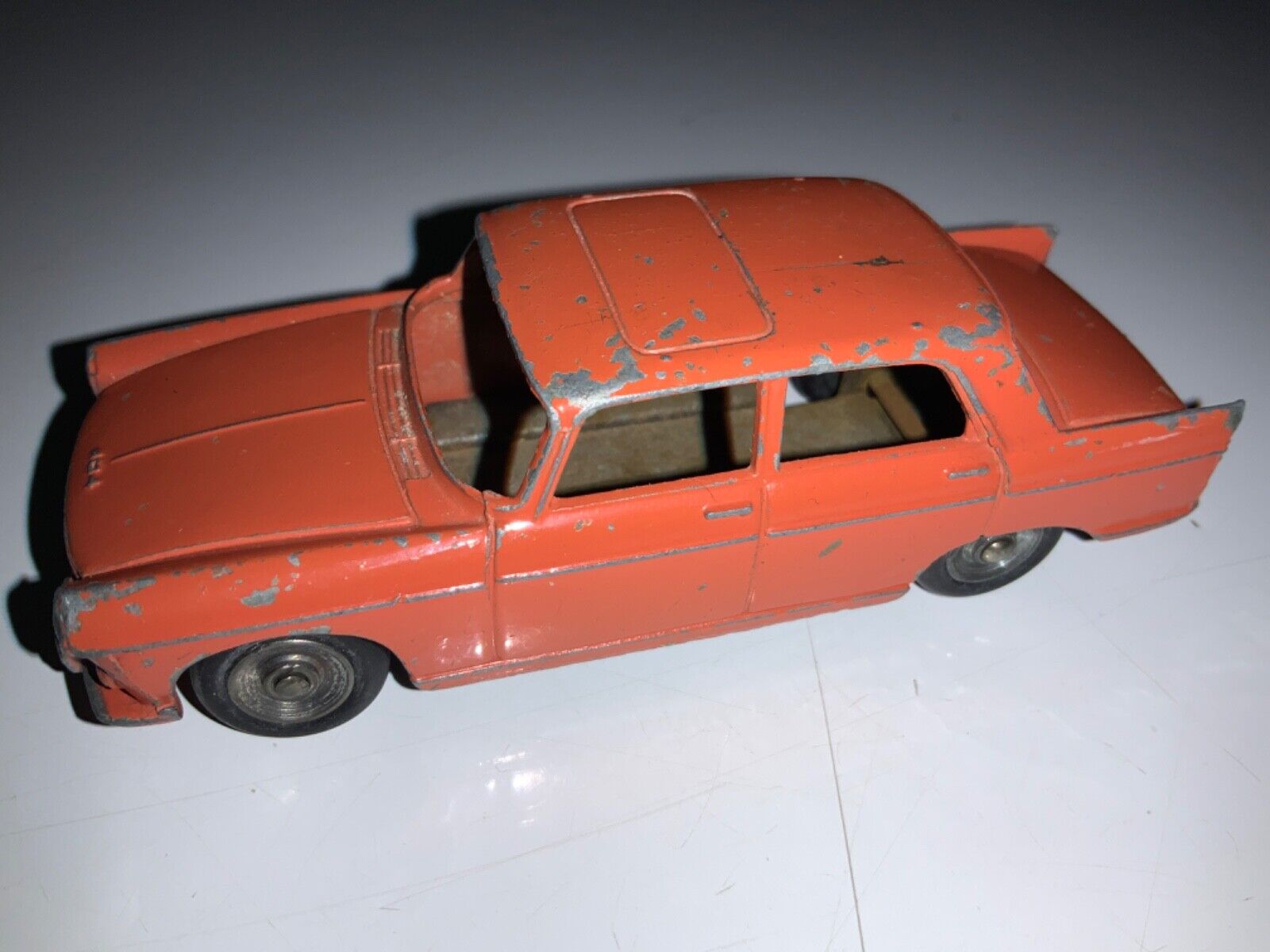French Dinky Toys Junior 101 Peugeot 404