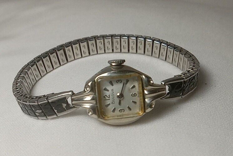 Vintage Womans Bulova 10k RGP Petite Wind-Up Watch 17 Jewels