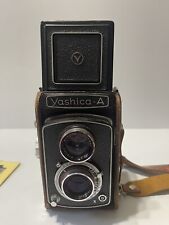 Vintage Yashica ‘A’ Medium Format TLR Camera w/ Case —Untested picture