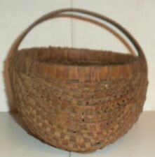 early wooden splint small  BUTTOCKS BASKET primitive antiques picture