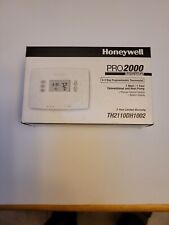 Honeywell Pro2000 Horizontal Programmable Thermostat 5-2 Day 1 Heat/1 Cool-New picture