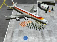 Jetset Models 1:400 Scale x35 Ground Crew Workers And x35 Orange Cones Striped picture