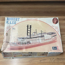 Vintage Revell 1972 H323 Robert E. Lee Ship Boat (Read) picture