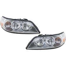 Headlight Set For 2003-2004 Lincoln Town Car Driver and Passenger Side picture