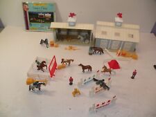 Winner's Choice Micro Horses 1996 vintage Deluxe Stable set Near Complete picture