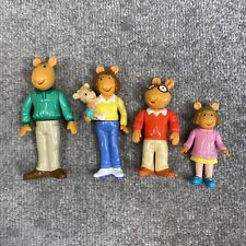 Vintage Marc Brown Figurines Arthur Aardvark Family PBS Kids Hasbro Lot of 4 Toy picture