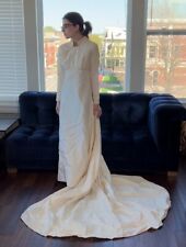 Vintage 1960s Bridal Originals Mod Mandarin Collar Wedding Dress Gown Train S/M picture