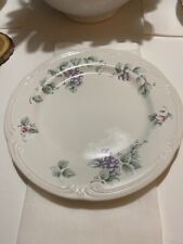 Vintage Pfaltzgraff Stoneware Grapevine Dinner Plates Set of 4 New picture