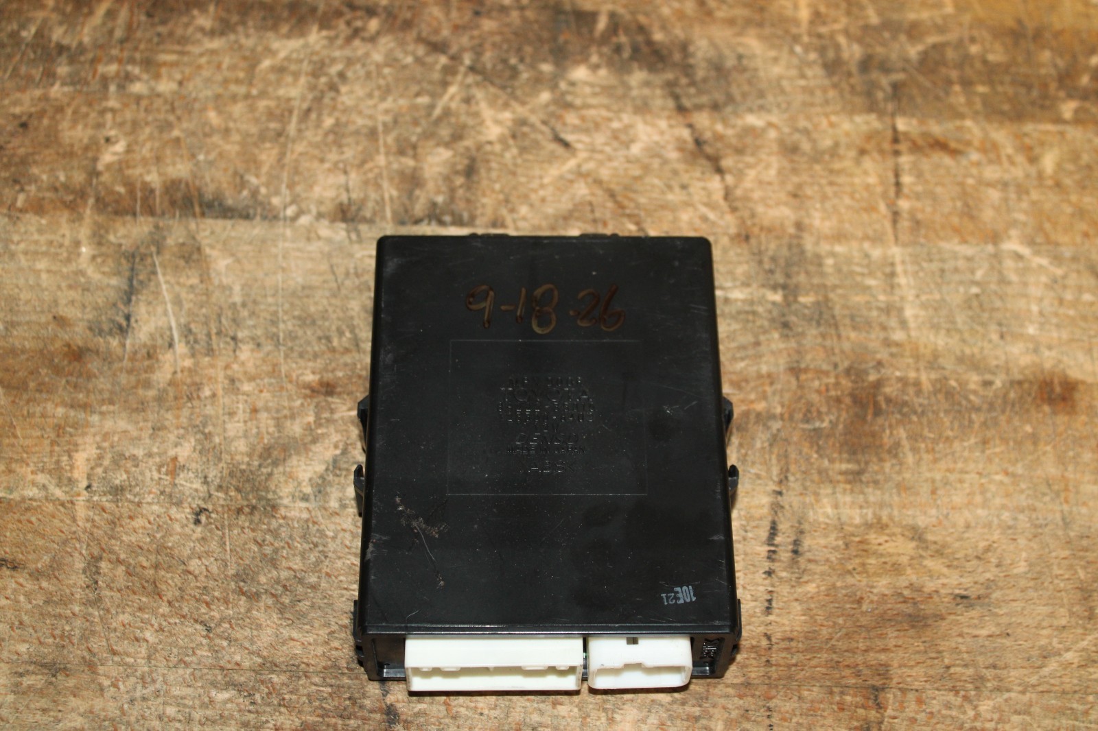 2003-2009 Toyota 4Runner Tailgate Liftgate Multiplex Control Module 89222-35010 2003-2009 Toyota 4Runner Tailgate Liftgate Multiplex Control Module 89222-35010