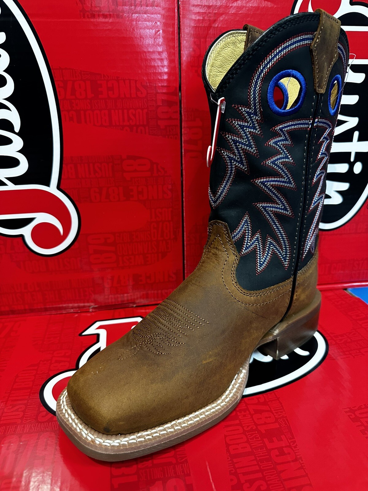 Justin Men's Show Stopper Brown Cowhide Wide Square Toe Western Boots -7121