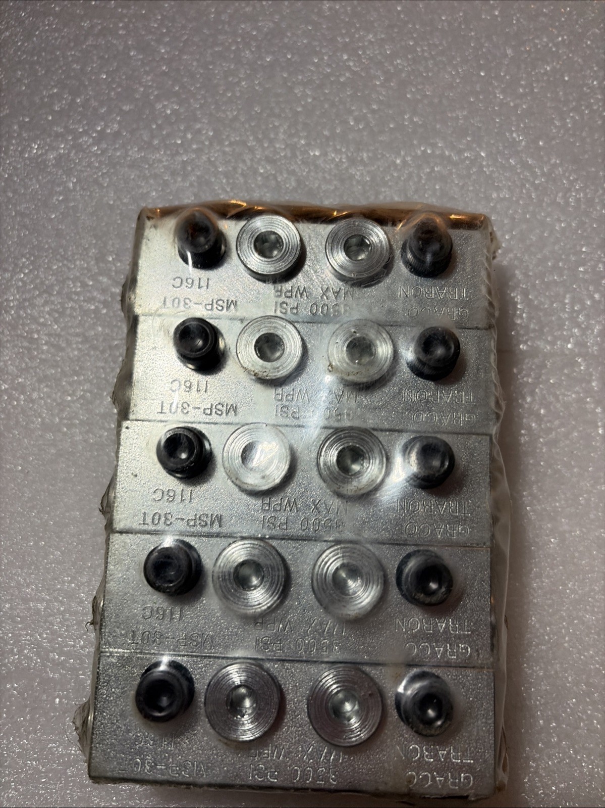 GRACO TRABON  562725  MSP-30T 121C Modular Divider Valve 3500 PSI # NEW