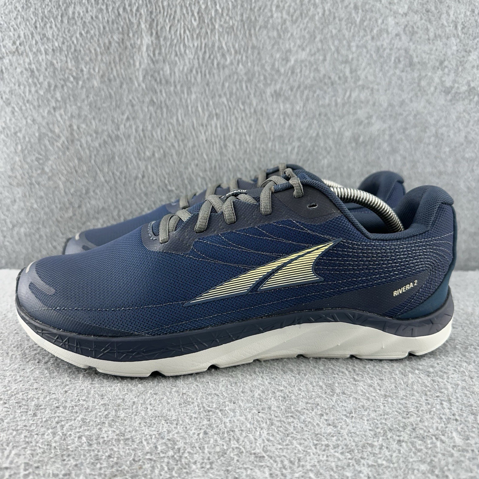 Altra Rivera 2 Men’s Size 11.5 Blue Athletic Road Running Shoes Sneakers Altra Rivera 2 Men’s Size 11.5 Blue Athletic Road Running Shoes Sneakers