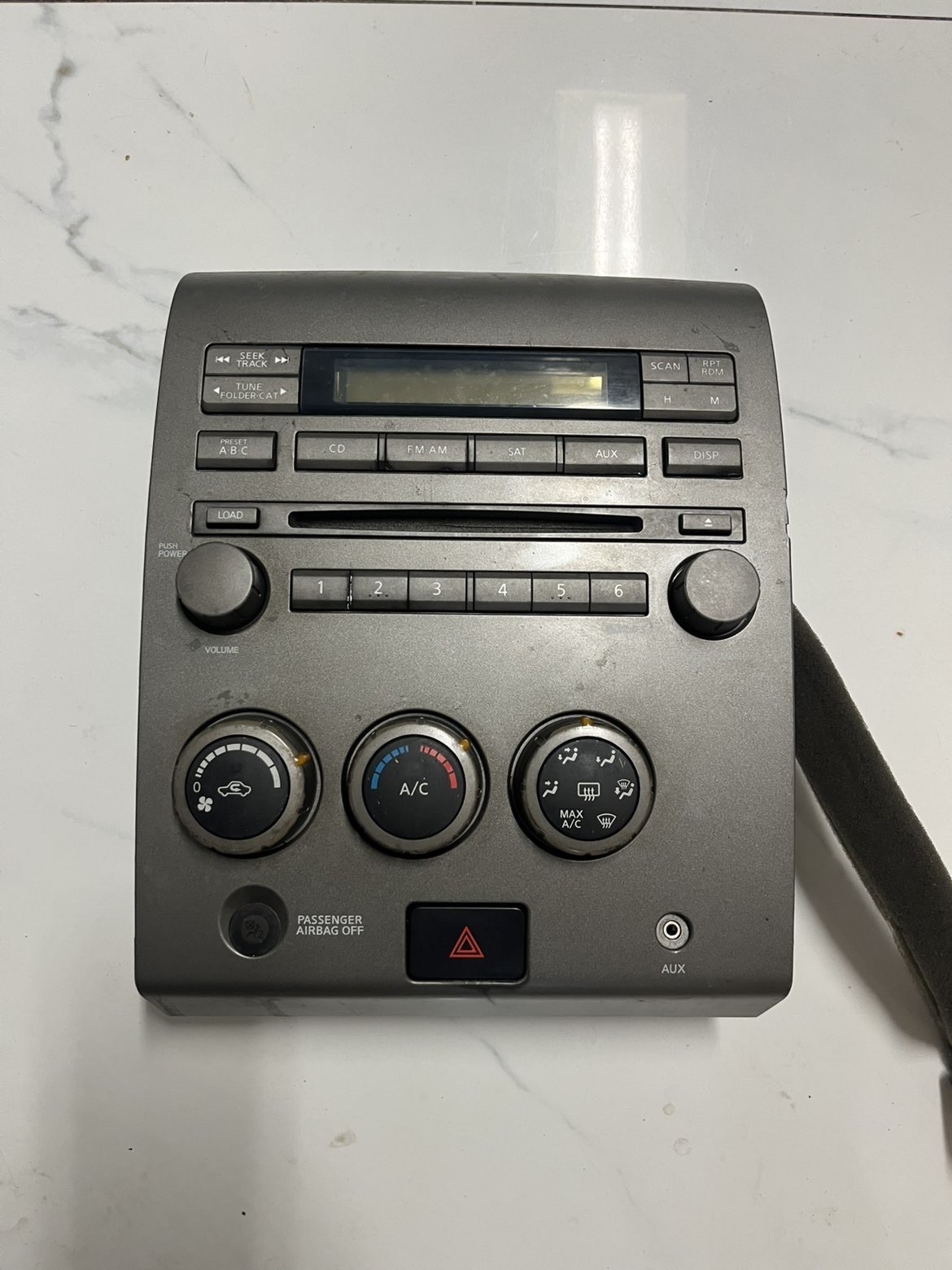 2004-2007 Nissan Titan Armada Front AC Climate Switch Control Radio Trim Bezel $ 2004-2007 Nissan Titan Armada Front AC Climate Switch Control Radio Trim Bezel $