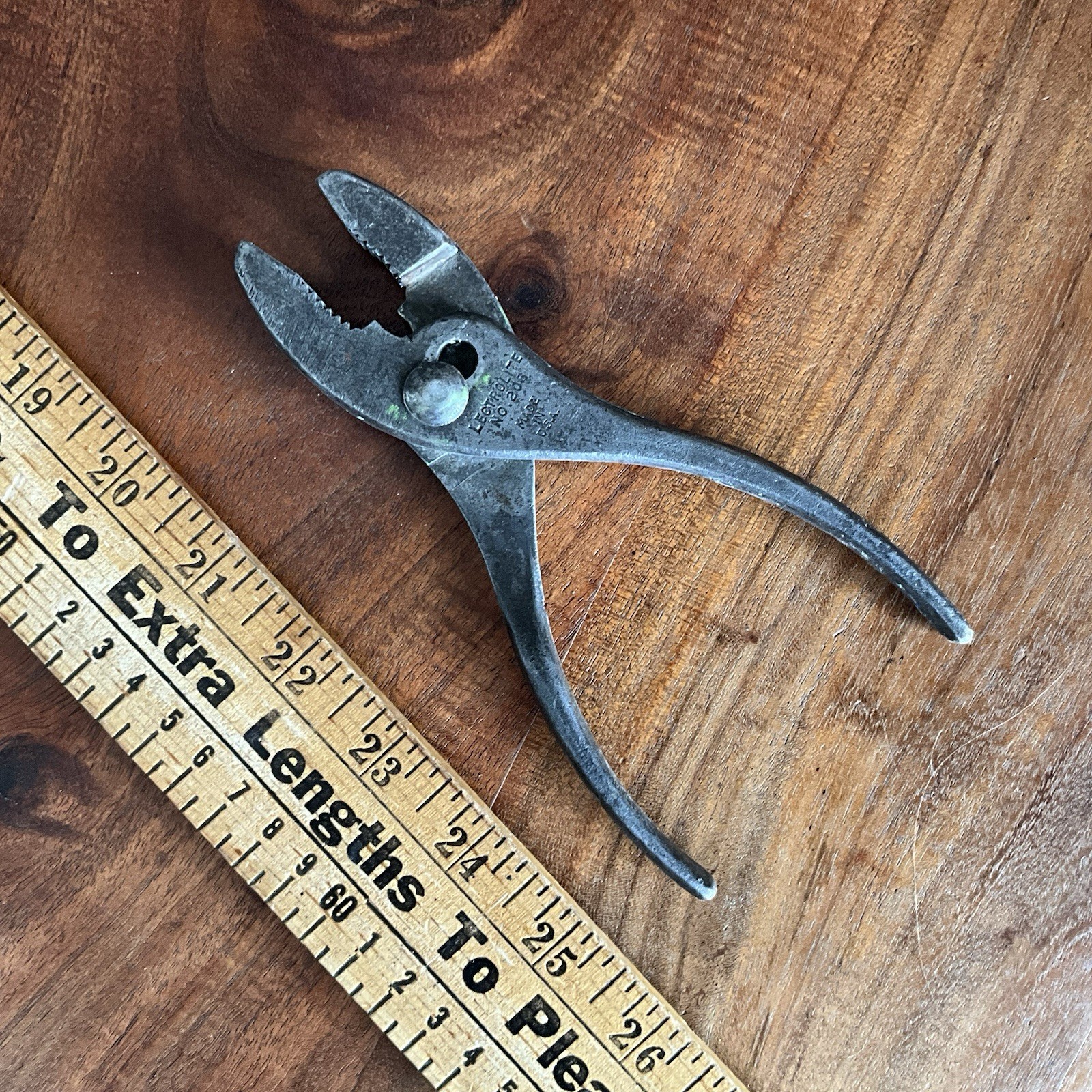 VINTAGE LECTROLITE #206 SLIP JOINT 6-1/2\