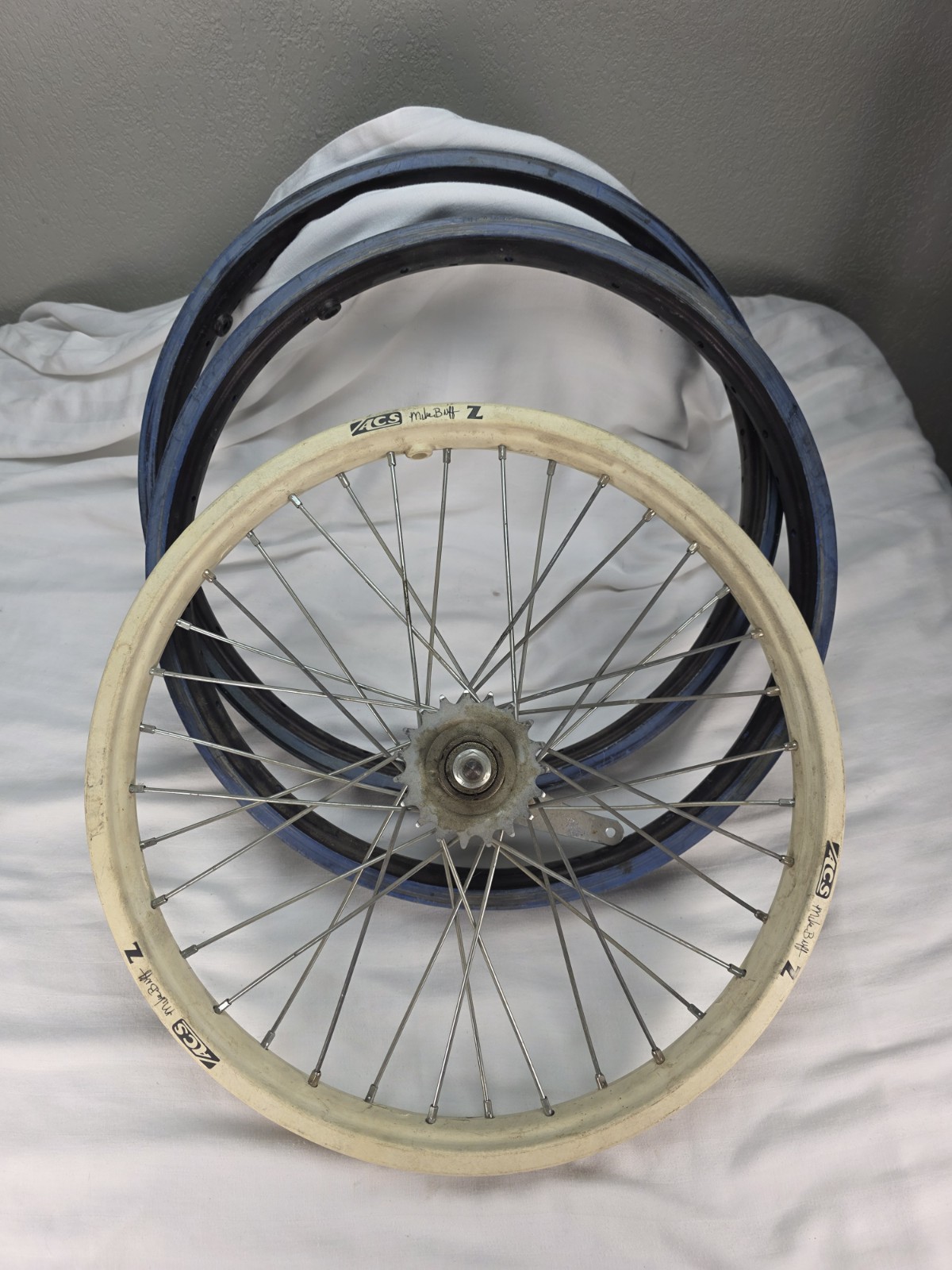 Old School Bmx Used White & Blue ACS Z Rims ACS 20” Bicycle Wheels lot of 3. Old School Bmx Used White & Blue ACS Z Rims ACS 20” Bicycle Wheels lot of 3.