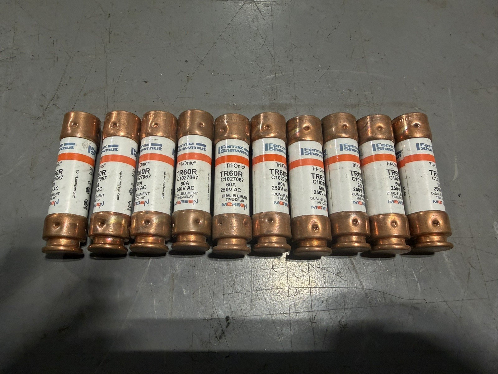 Mersen / Ferraz Shawmut TR60R Tri-Onic C1027067 60A 250V AC Mersen / Ferraz Shawmut TR60R Tri-Onic C1027067 60A 250V AC