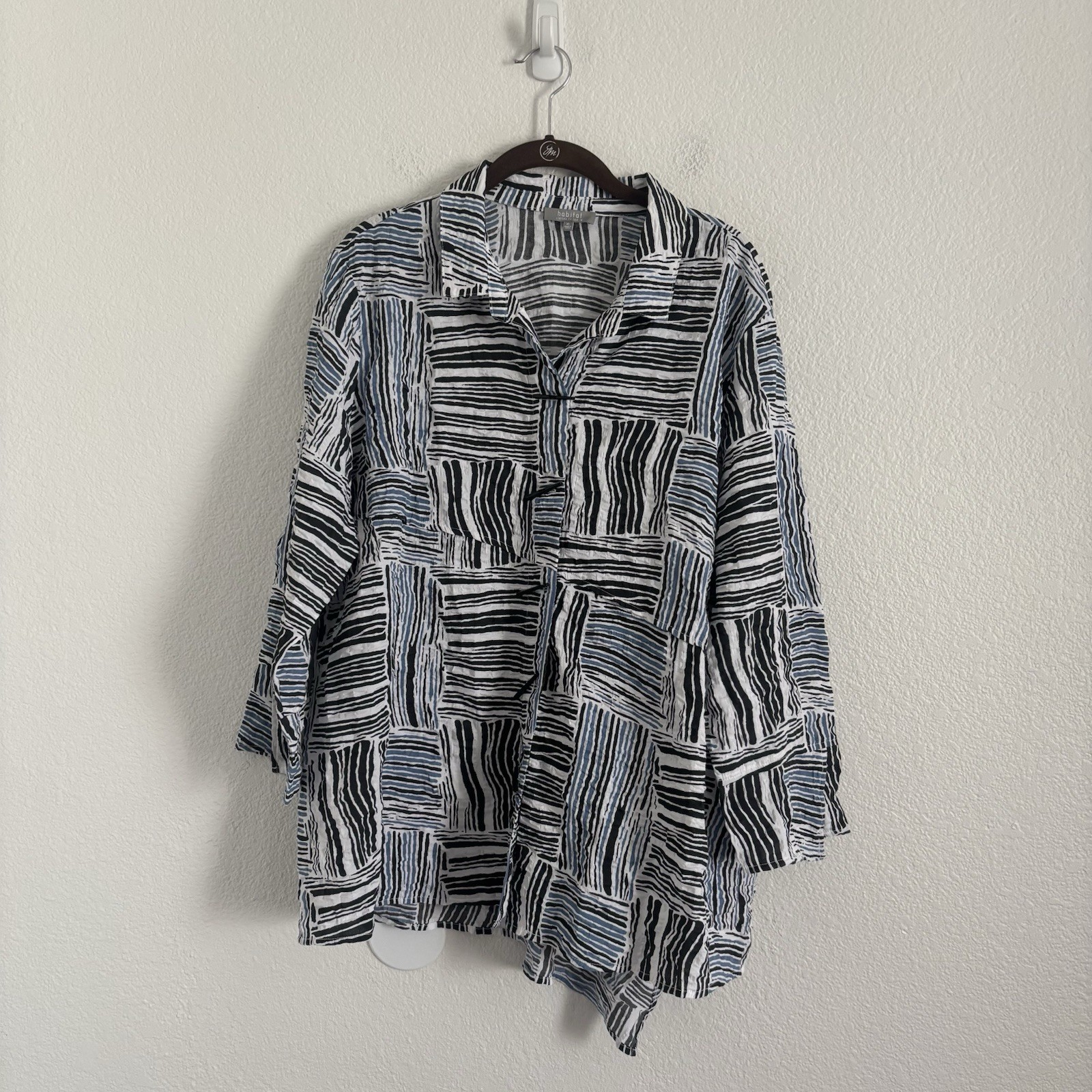 Habitat Women\'s Size XL Multicolor Printed Button Front Top Habitat Women\'s Size XL Multicolor Printed Button Front Top