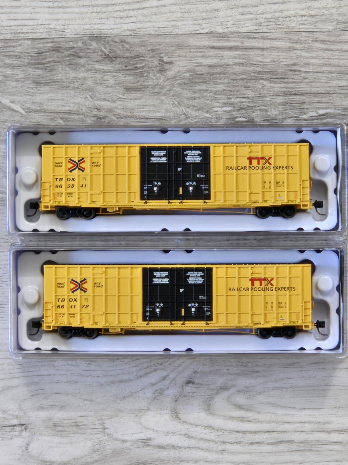 Atlas N-Scale Gunderson TTX 60' Double Door Box Cars (2)