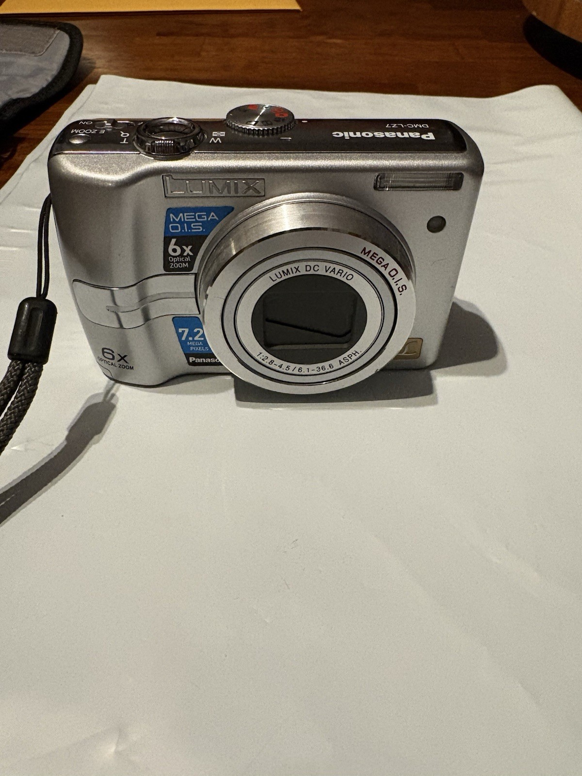 Panasonic Lumix DMC-LZ7 7.2MP 6x Zoom Compact Digital Camera Silver Tested Works