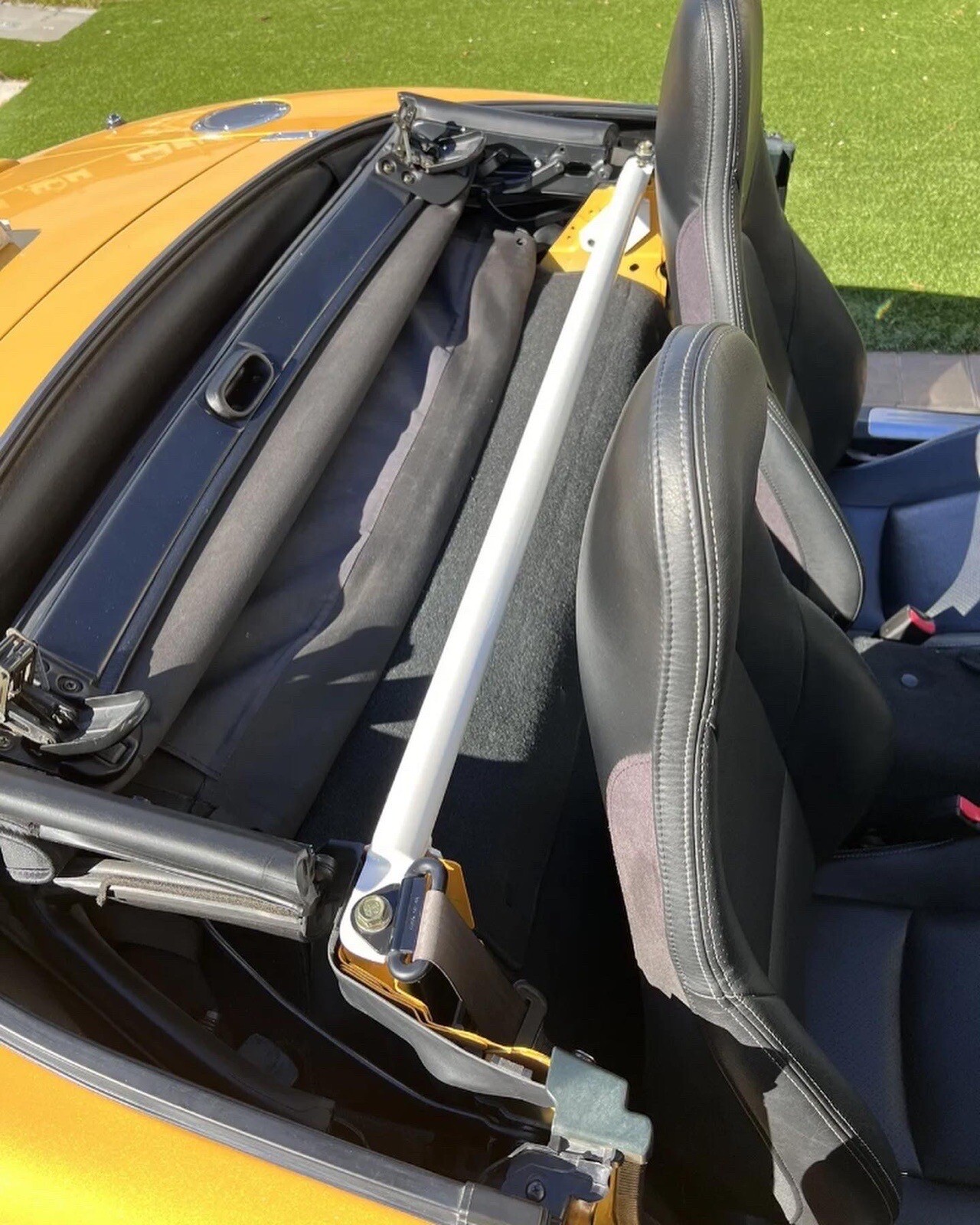 1989-2004 Mazda Miata Harness Bar