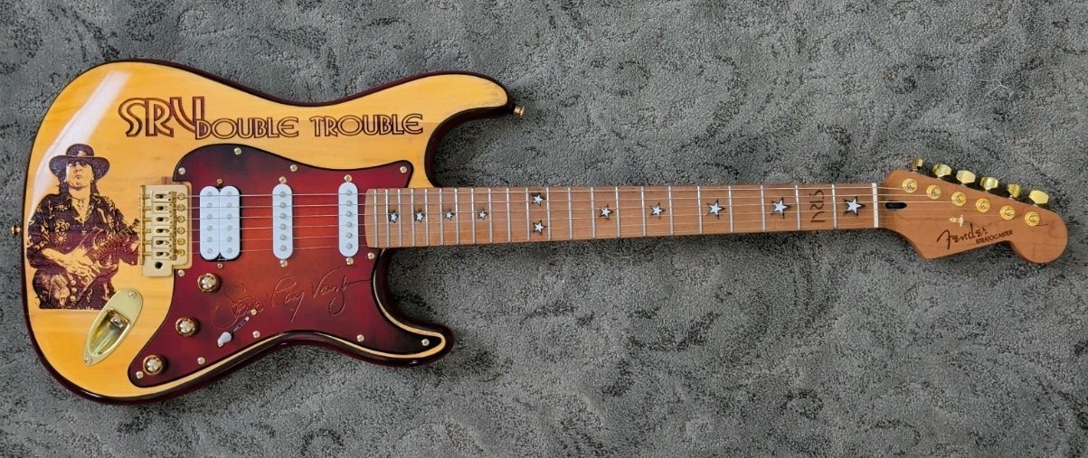 STEVIE RAY VAUGHAN DOUBLE TROUBLE Fender Stratocaster Custom EXCELLENT