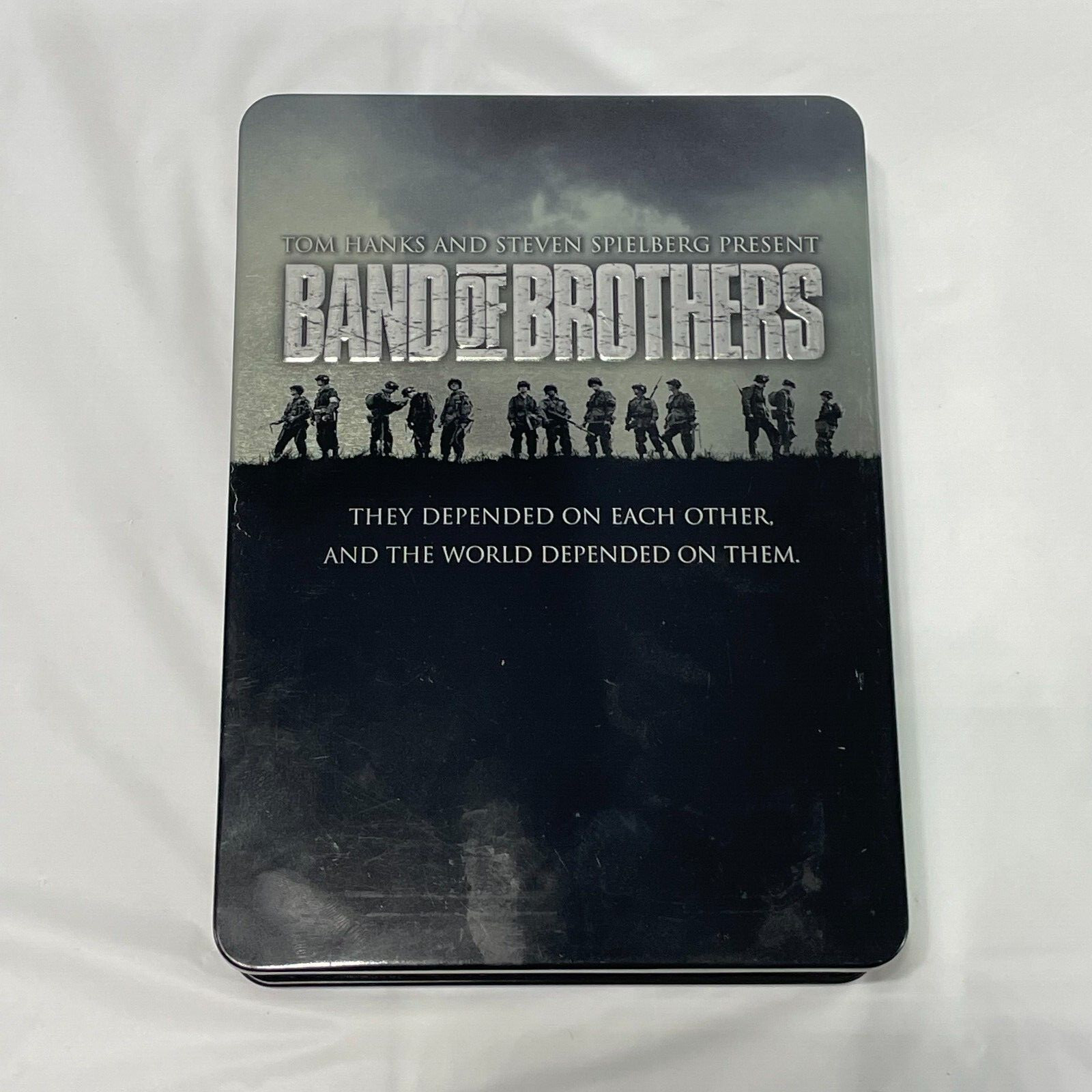 Band of Brothers DVD 2002 Complete HBO Series 6 Disc Set Steel Tin Case Band of Brothers DVD 2002 Complete HBO Series 6 Disc Set Steel Tin Case