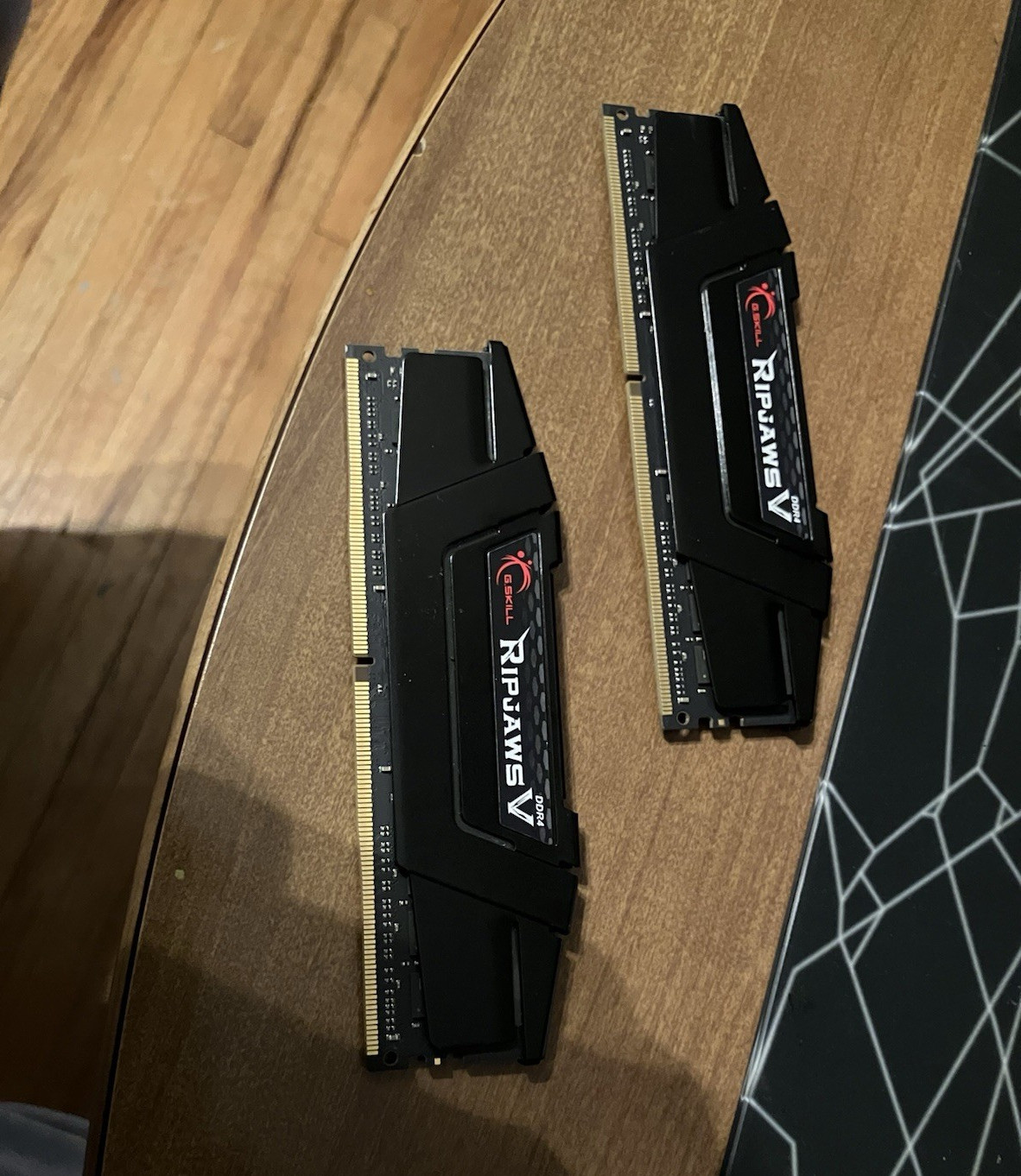 G.SKILL Ripjaws V 32GB (2x16GB) DDR4-3200 DIMM Intel XMP 2.0 MPN