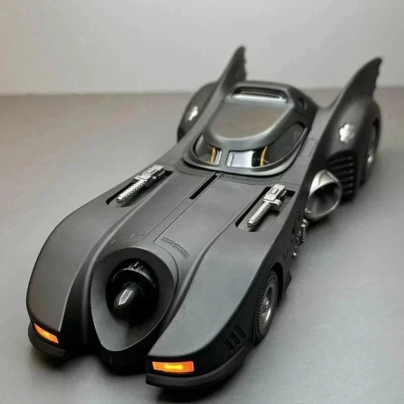1:32 THE BATMAN Batmobile 1989 DC Comics Diecast Car Toy Gift Collectible NEW 1:32 THE BATMAN Batmobile 1989 DC Comics Diecast Car Toy Gift Collectible NEW