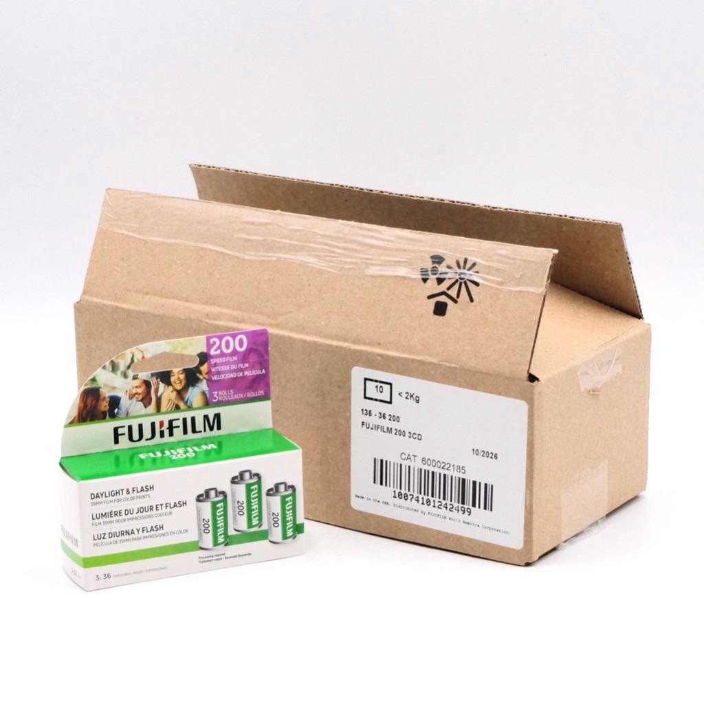 FUJI FILM 30 Rolls of 200 ISO C-41 Color Film (35mm Film, 36 Exp) 1,080 Photos