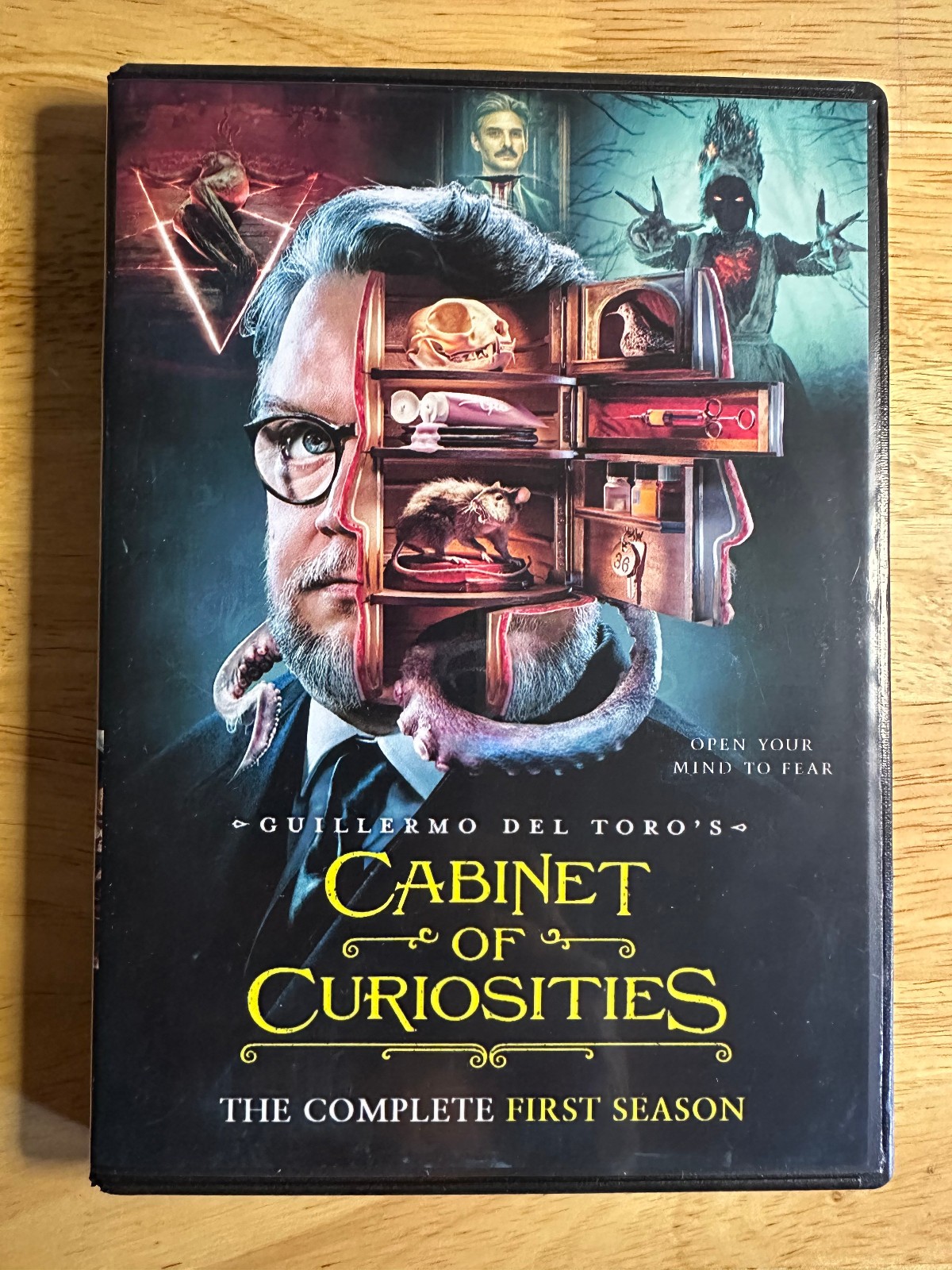 Guillermo del Toro\'s Cabinet of Curiosities 2022 Episodes 1-8 Multi Language