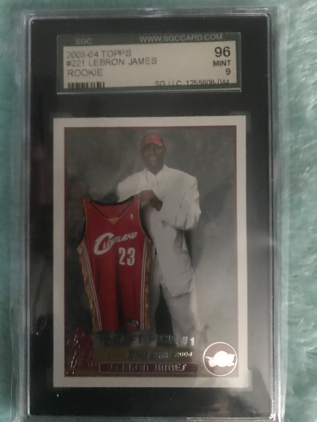 2003-04 Topps - Draft Pick LeBron James #221 (RC) GRADED 96 MINT 9