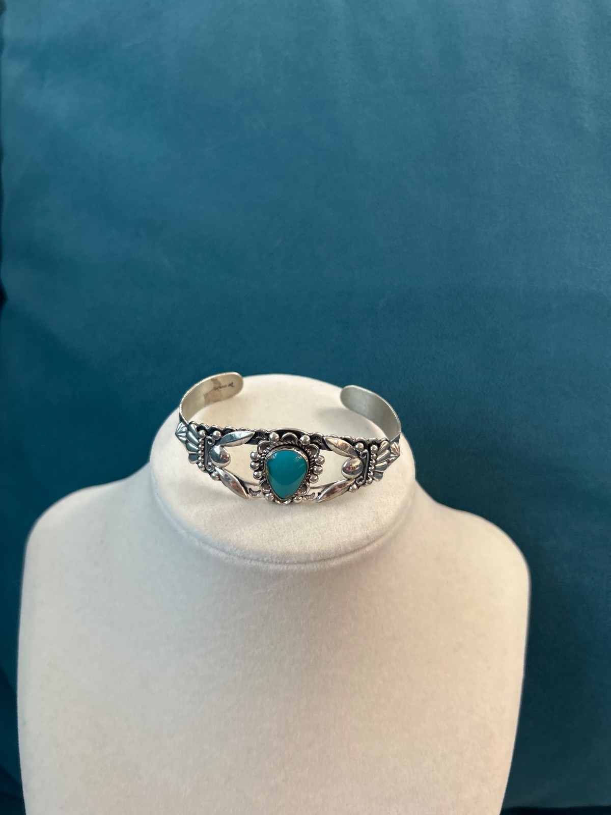 Vintage Southwestern Silver Turquoise Cuff Brac Mfg by Bell Trading Post