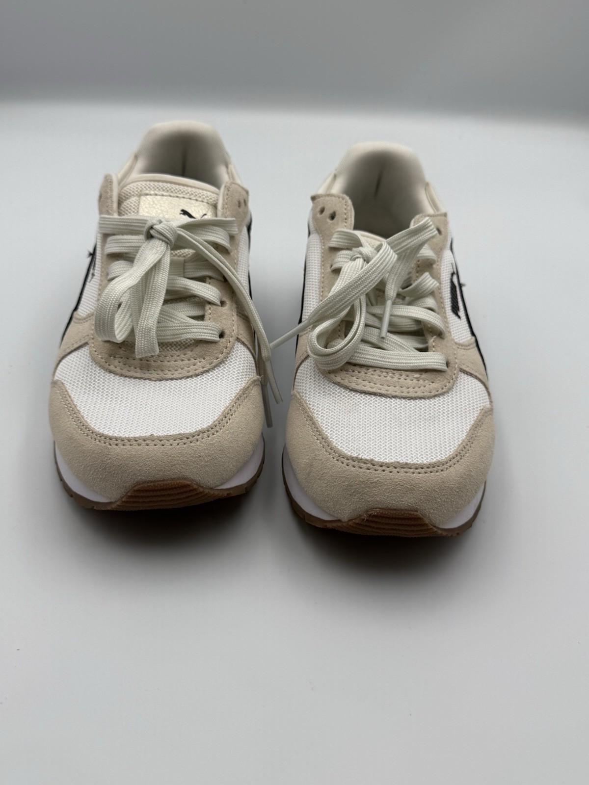 PUMA Men’s Beige/White/Black Low Top Lace Up Athletic Sneakers 407212-01
