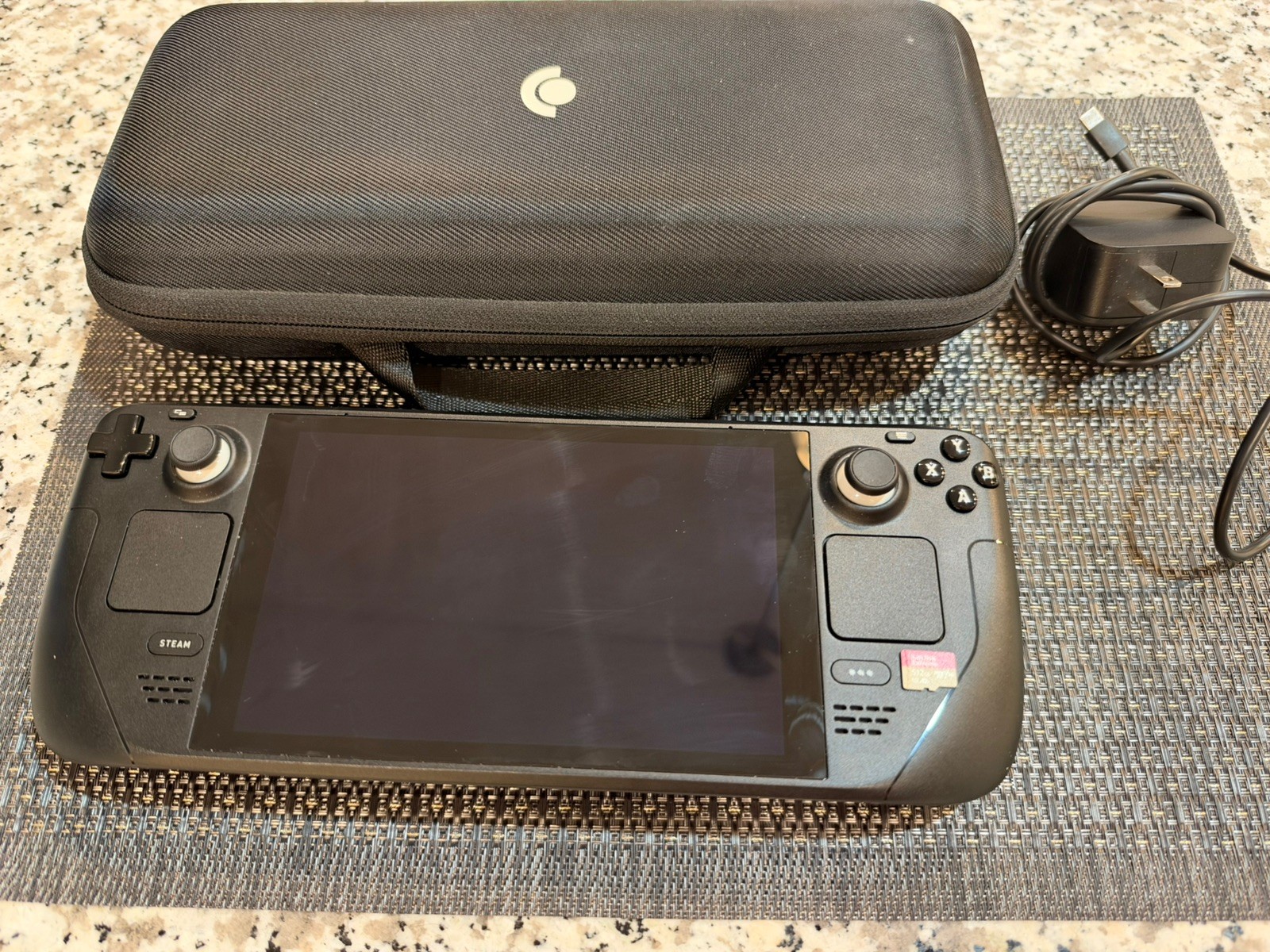 Valve Steam Deck 256GB. LCD (tested) with original case/with 512 gb as card Valve Steam Deck 256GB. LCD (tested) with original case/with 512 gb as card
