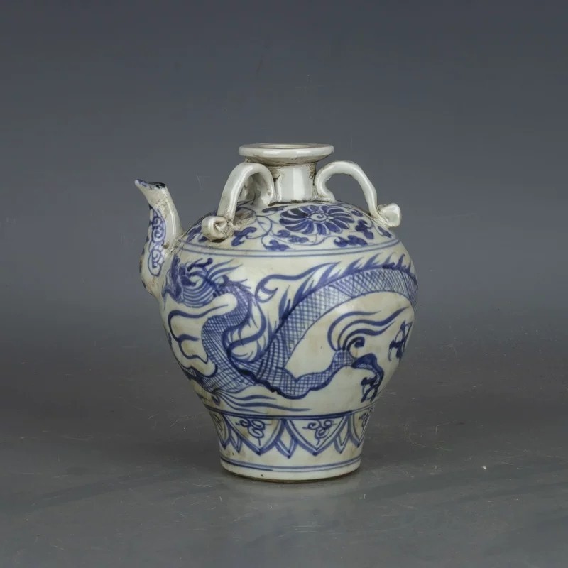 ‌Yuan Dynasty Blue-and-white Porcelain Dragon Motif Three-Lug Ewer/Porcelain Pot