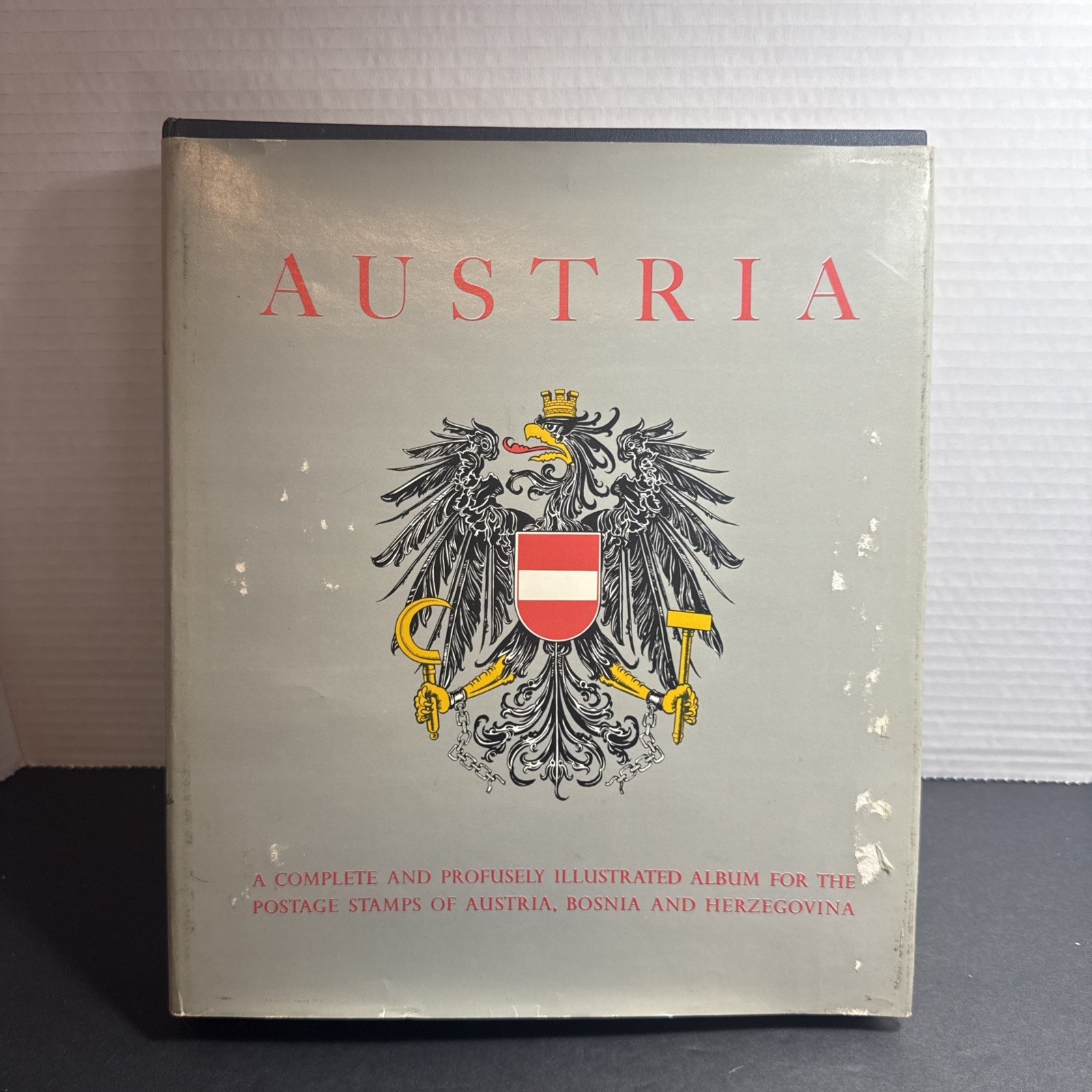 Minkus Austria Postage Stamp Album 1850-1960 With 646 Different Hinged Stamps
