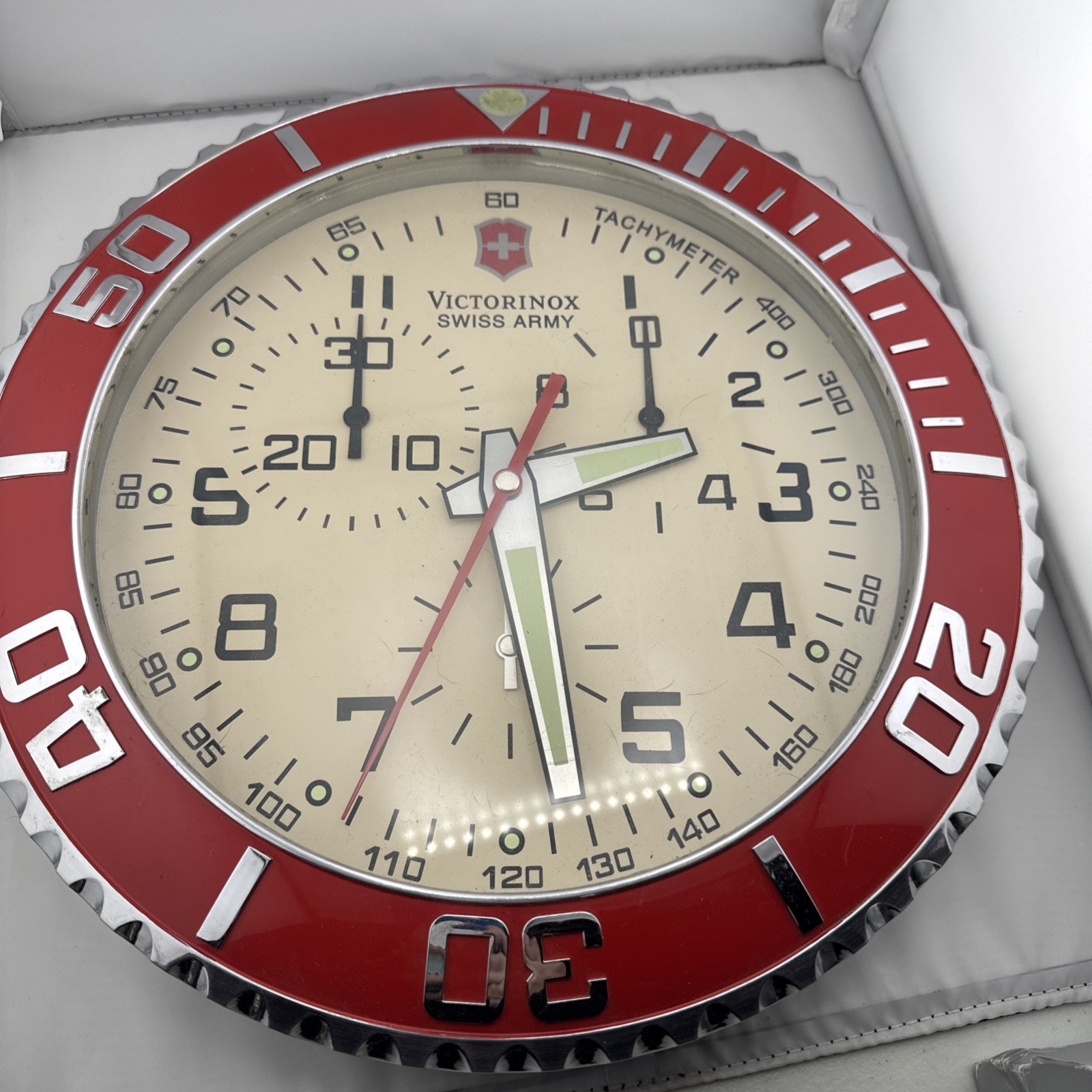 Victorinox Swiss Army Watchmaker Dealers Wall Display Red Clock - Works Tested